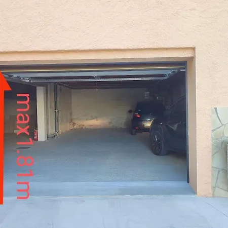 Au Faubourg T2 A 3min Des Plages, Clim, Avec Petit Parking *