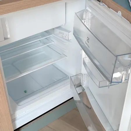 Au Faubourg T2 A 3min Des Plages, Clim, Avec Petit Parking Apartment